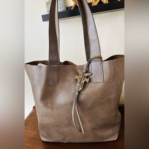 Frye tote